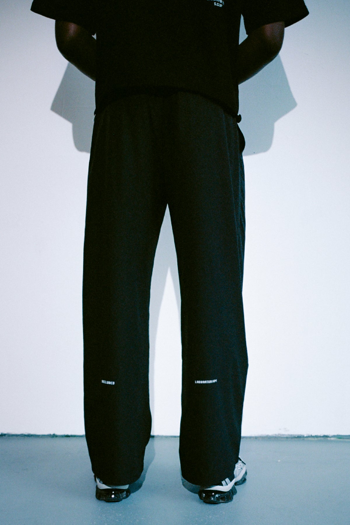 LAB NYLON RIPSTOP BLACK TROUSERS