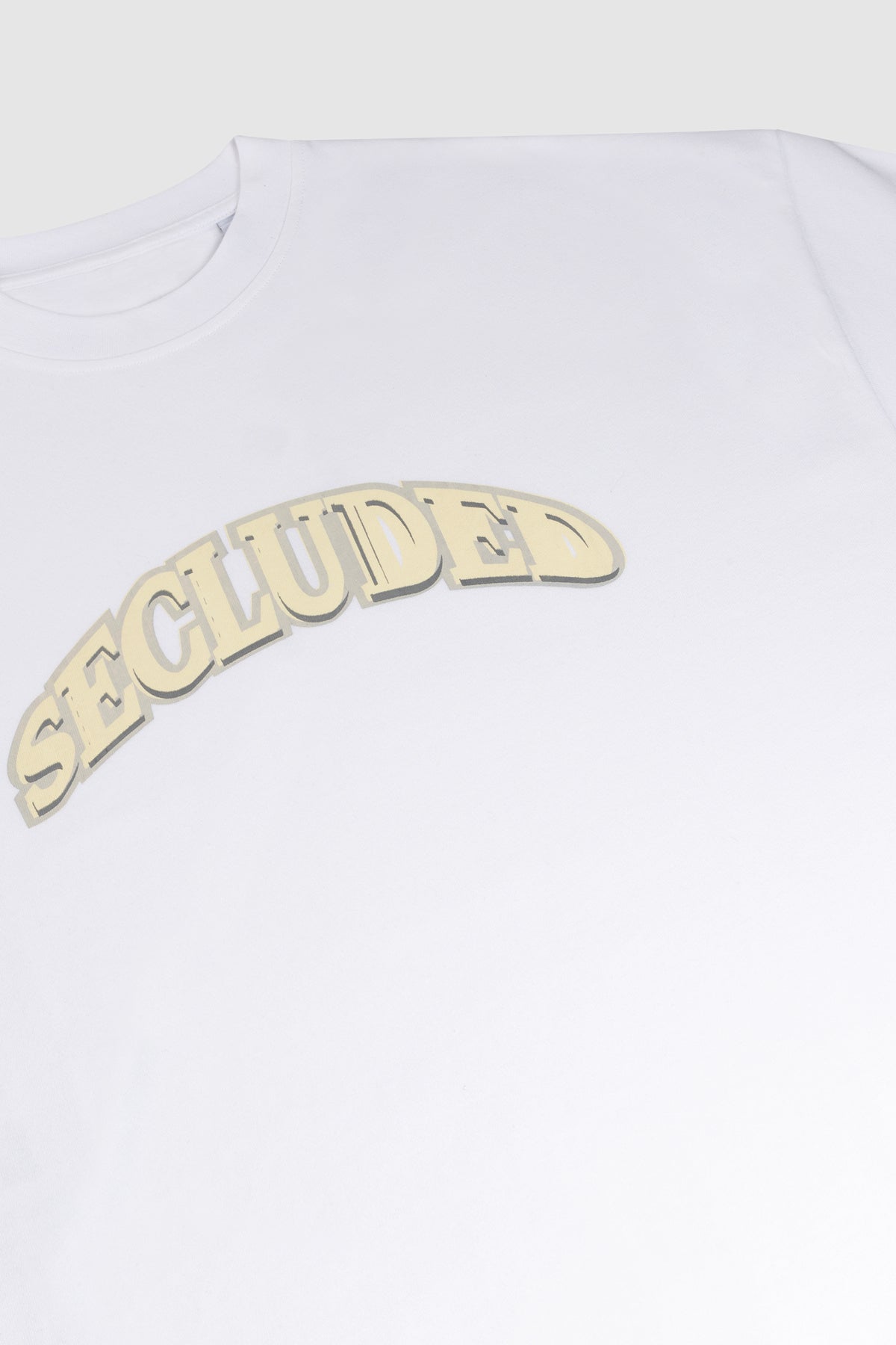 SECLUDED WHITE STORM TEE