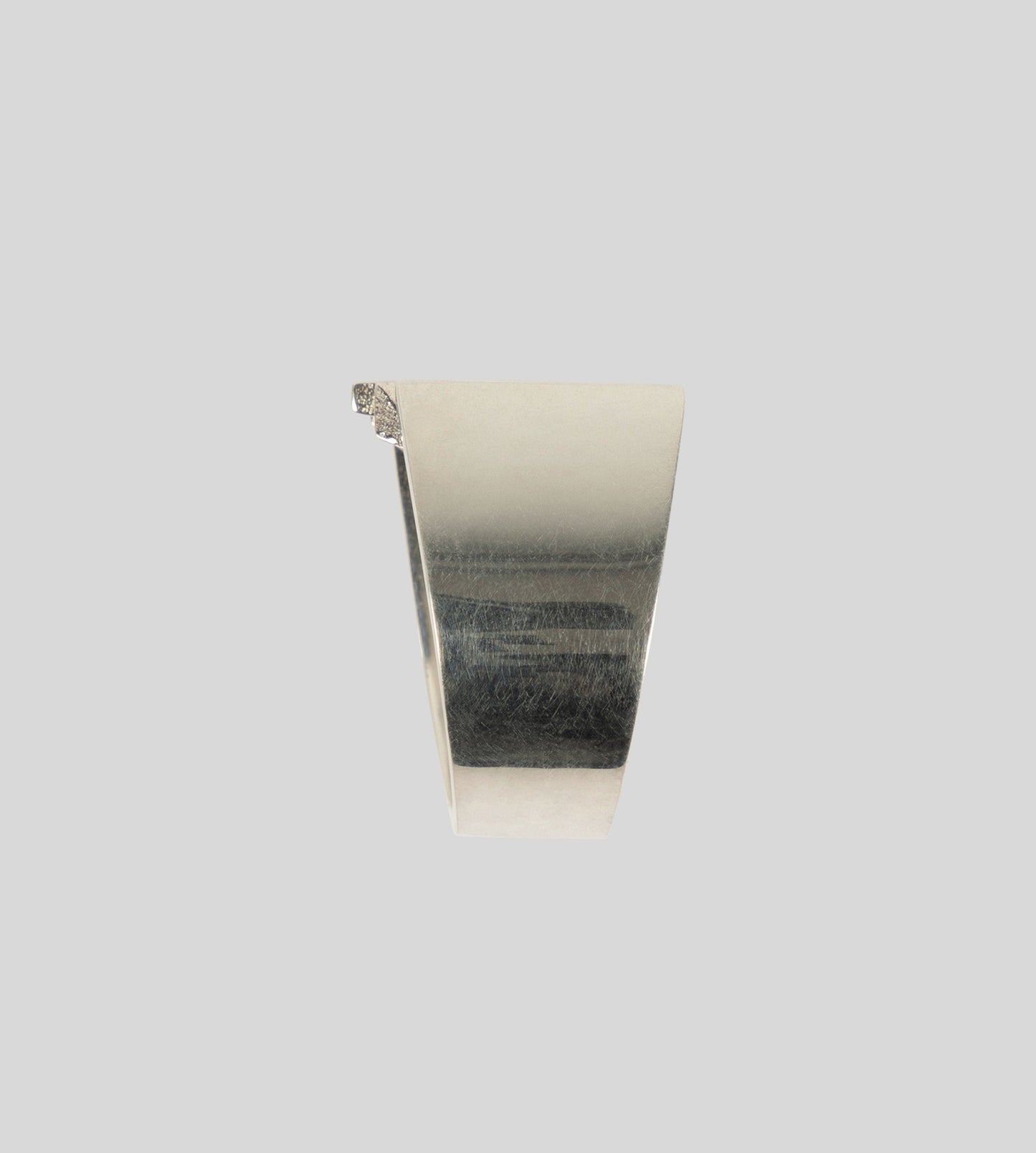 SECLUDED SOUL RING N0.001